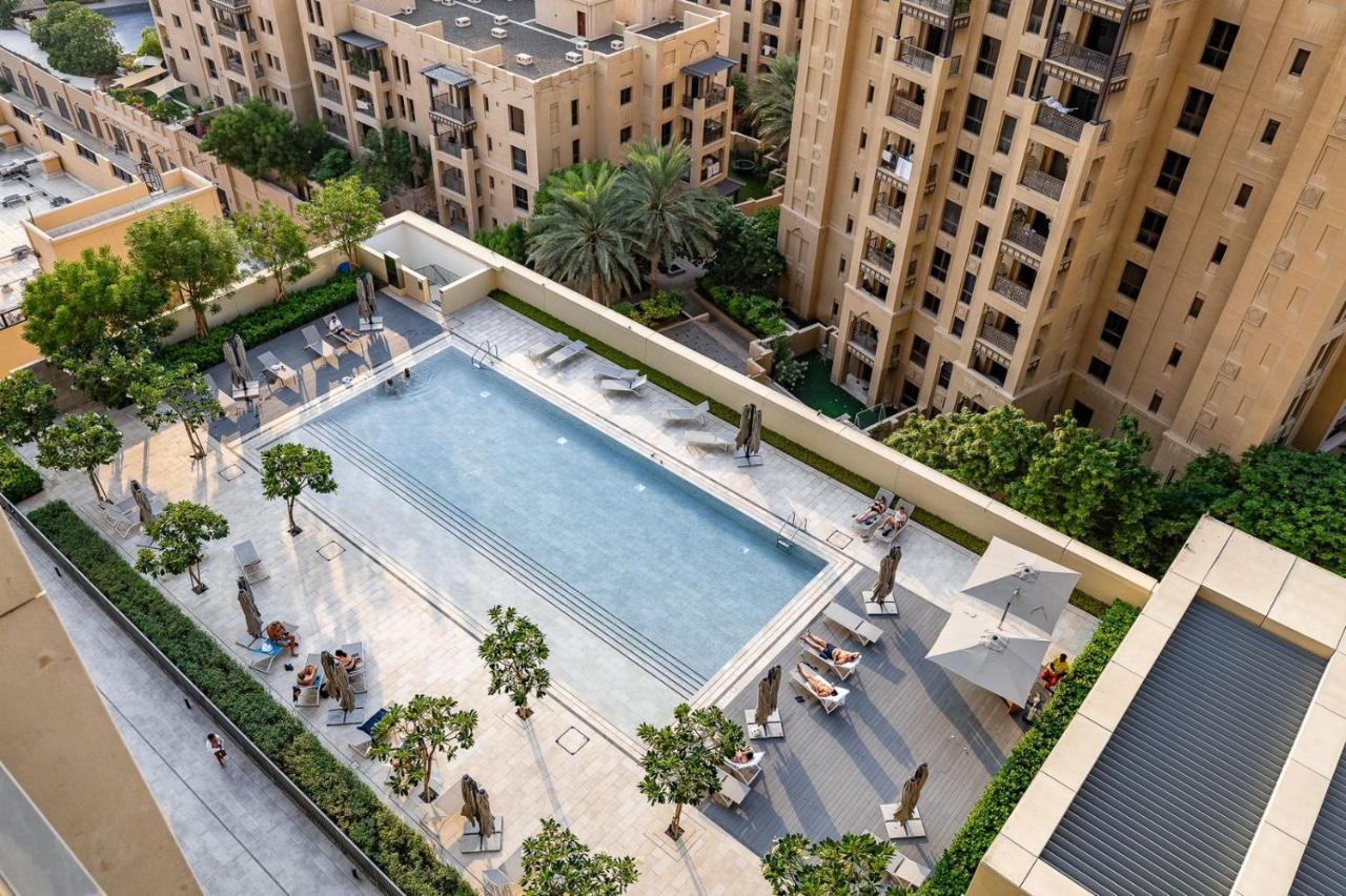 Downtown, Dubai Burj Royale 2 Bdr Apartment Full Burj - Khalifa View Luaran gambar